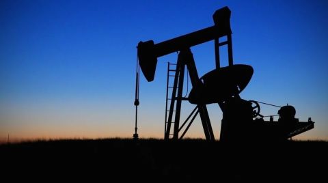 Япония скупает российскую нефть