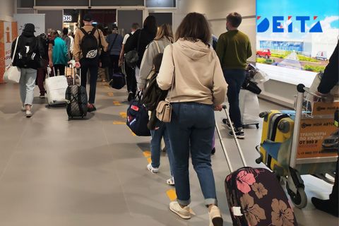 Стало известно, что россияне делают на майских праздниках