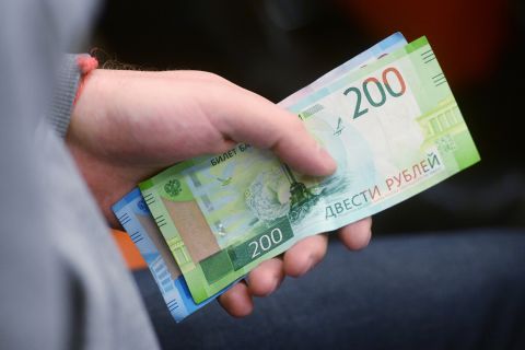 Минпромторг поддержал поэтапное введение НДС на зарубежные интернет-товары