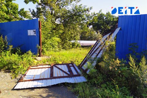 Кому придётся снести забор на даче в 2026 году