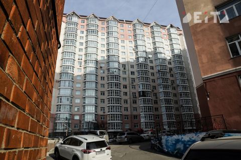 Наследника квартиры могут обязать предоставить жильё посторонним