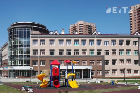 Управление образования Владивостока ищет хулиганов, стрелявших по мусорке