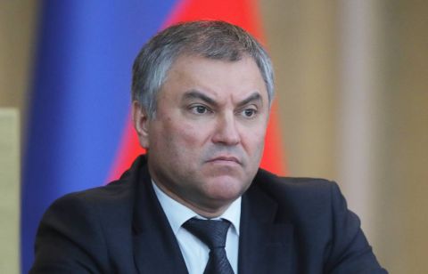Путин отправил Володина к Киму