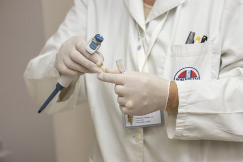 Заболеваемость ВИЧ в России снизилась до минимальных значений